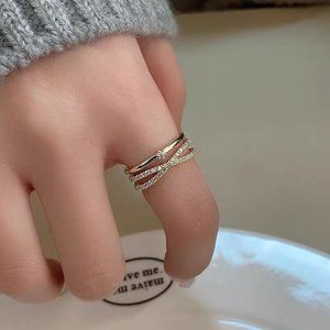 The cross ring is adjustable for niche design